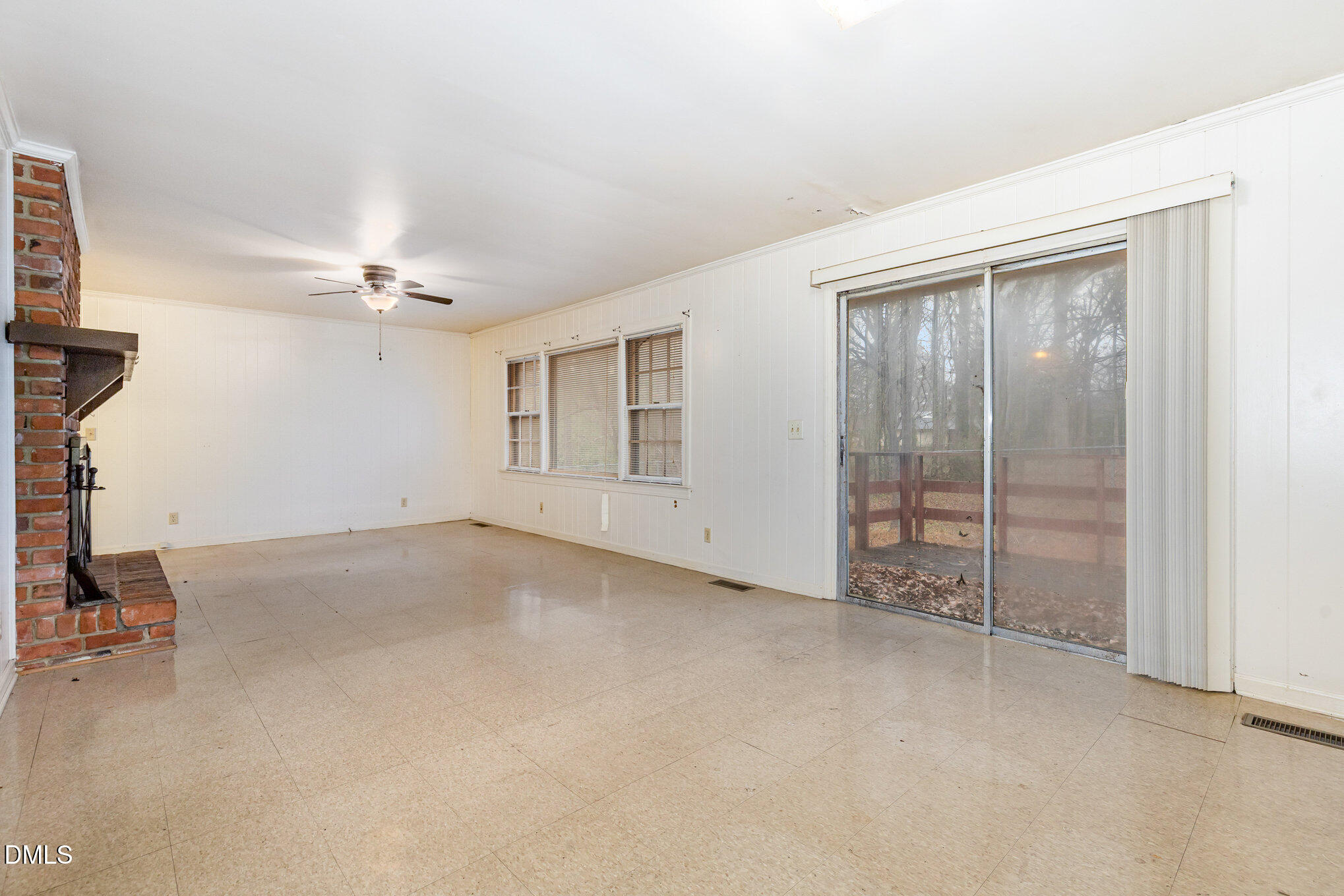 215 East Franklin Street Spring Hope, NC 27882 - Photo 7 of 22 215 E Franklin St 8