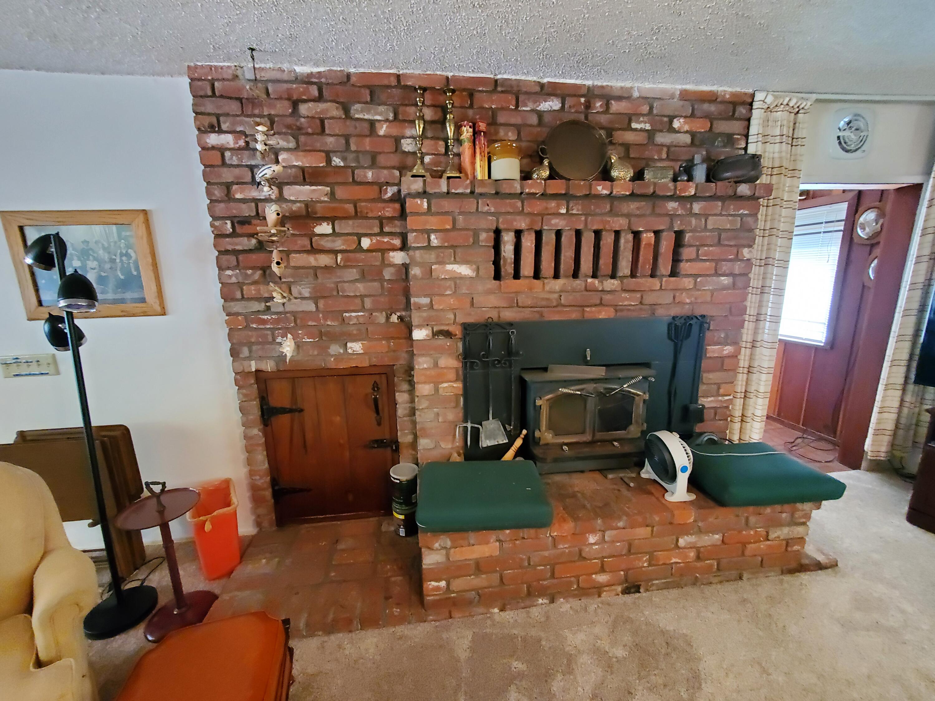 312 Redwood Road Whitethorn, CA 95589 - Photo 16 of 41
