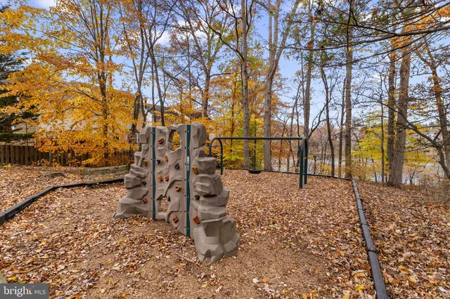 $2,750 | 4 Waterside Court, Germantown, MD 20874