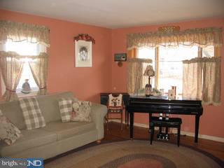 660 Andrea Road Runnemede, NJ 08078 - Photo 2 of 6