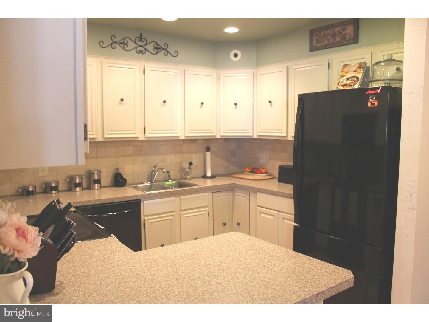 74 Cleft Rock Road Levittown, PA 19057 - Photo 11 of 25 Kitchen
