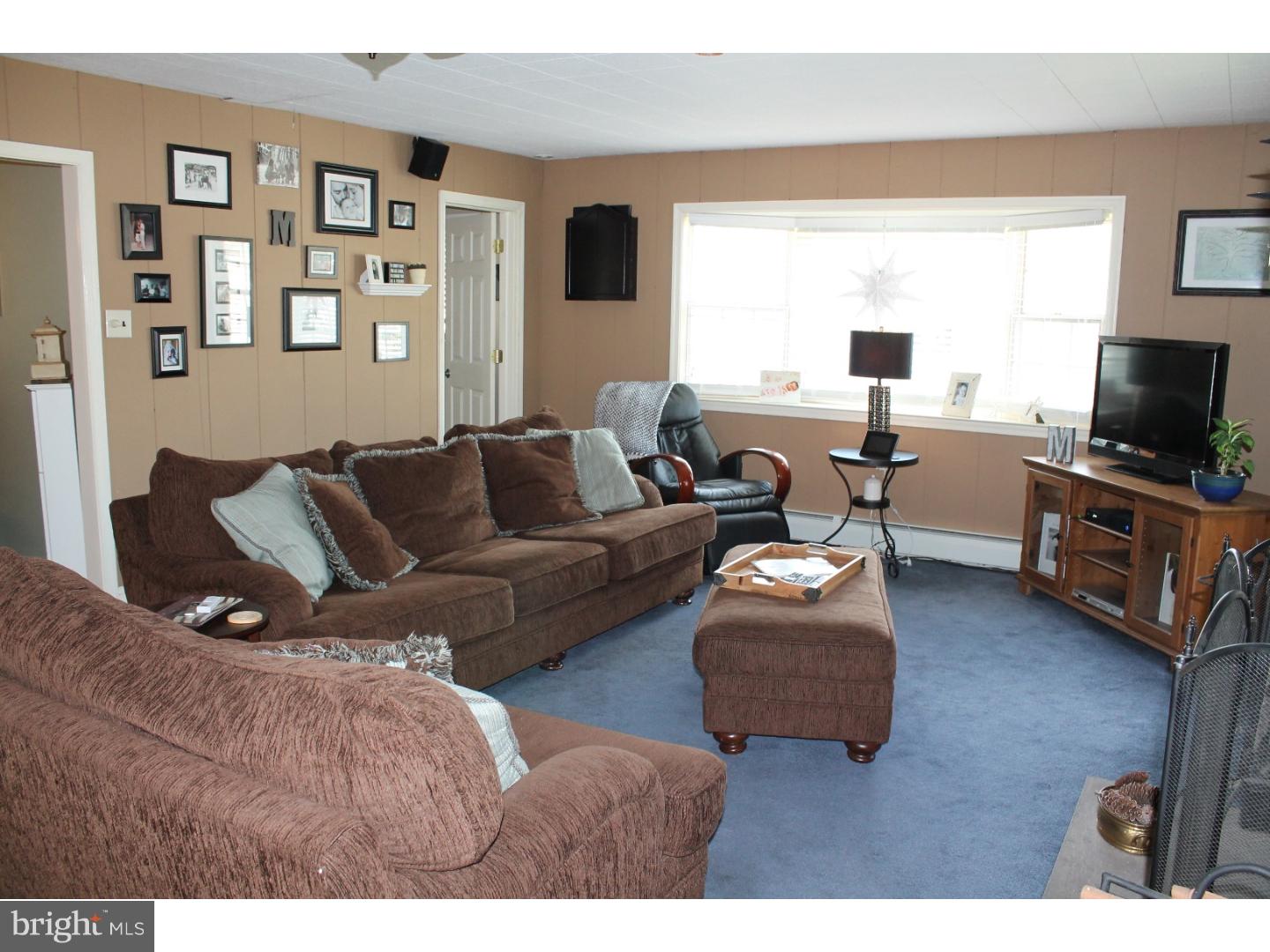 74 Cleft Rock Road Levittown, PA 19057 - Photo 13 of 25 Family Room