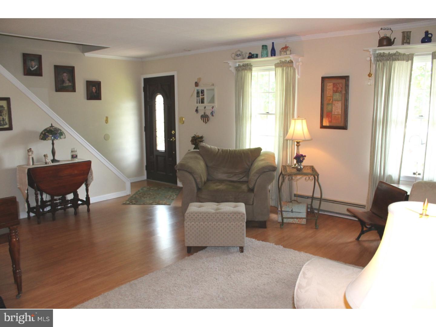 74 Cleft Rock Road Levittown, PA 19057 - Photo 3 of 25 Living Room