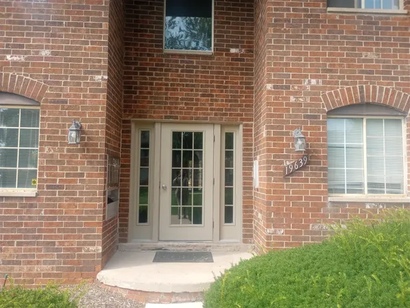$1,400 | 19639 West 12 Mile Road, Unit : 104 / BLDG: 19639, Southfield, MI 48076