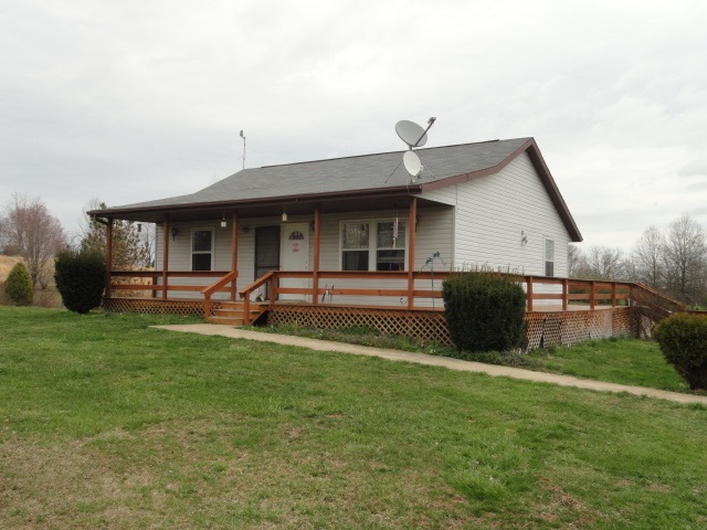 7294 Addie Road Spencer, IN 47460 - Photo 2 of 8