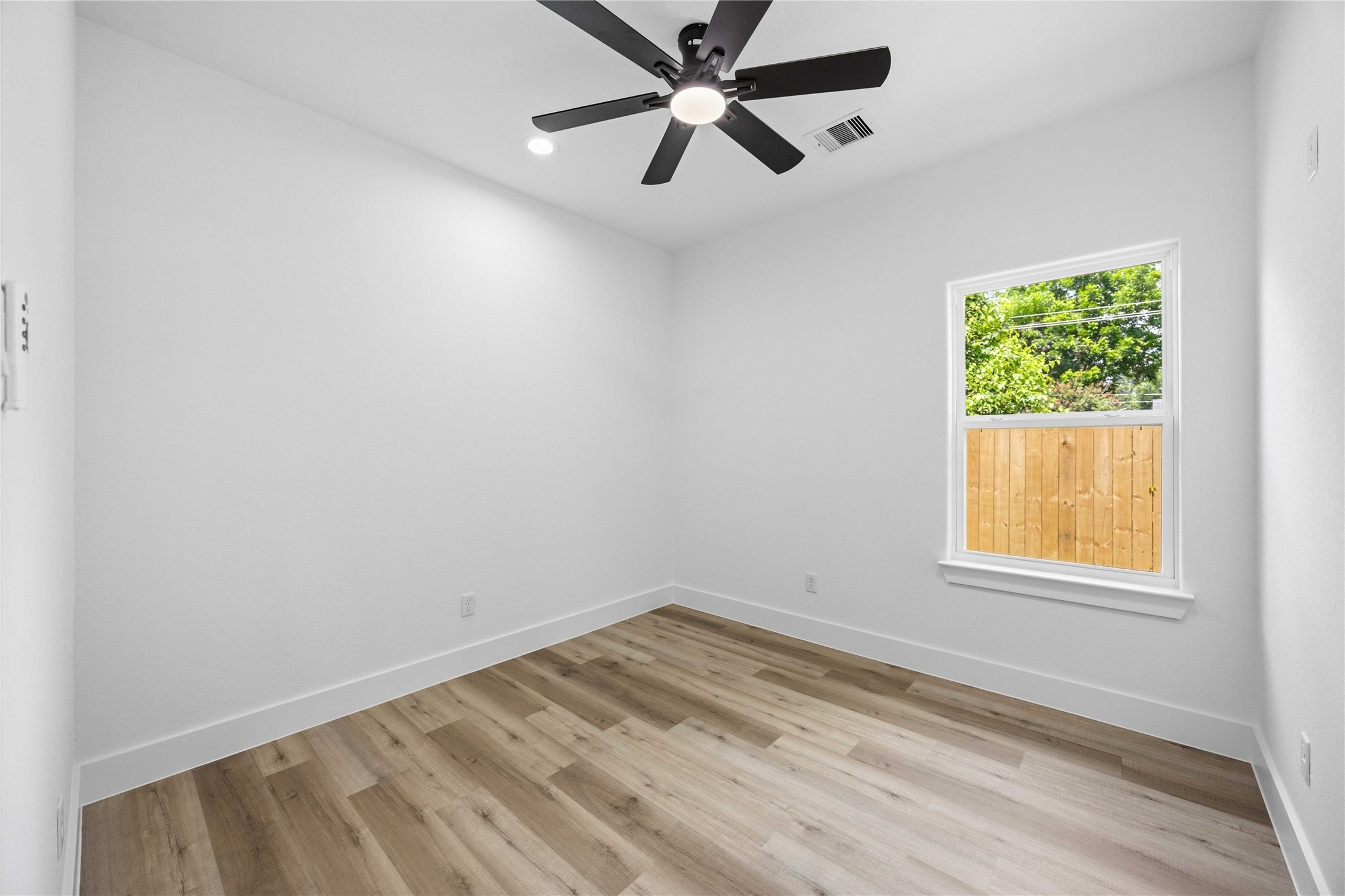 8531 Rinn Street, Unit A Houston, TX 77078 - Photo 13 of 30