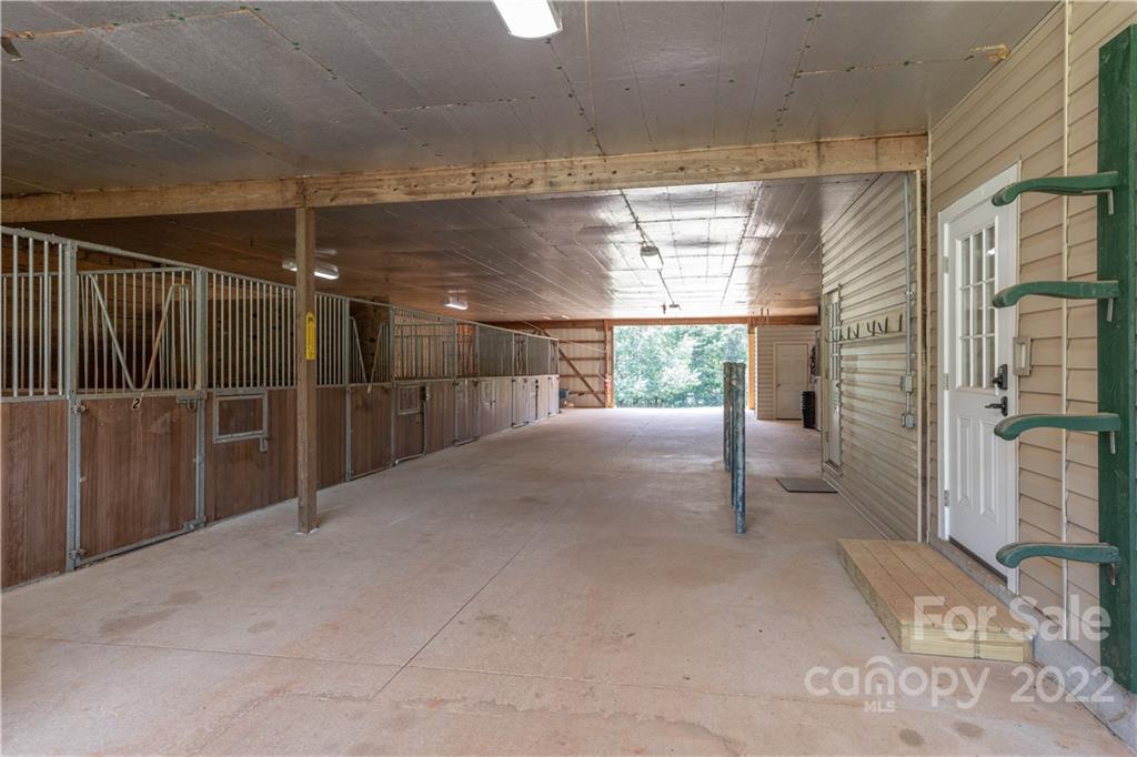 3674 River Road Hickory, NC 28602 - Photo 46 of 48 a view of empty room with windows