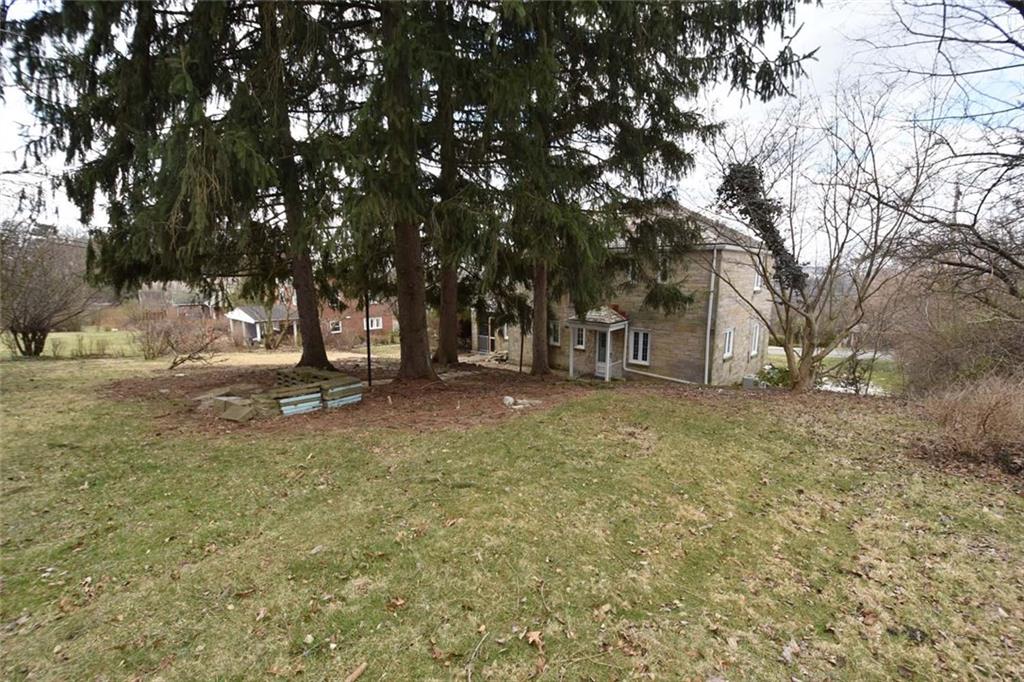 23 Swallow Hill Road Carnegie, PA 15106 - Photo 24 of 24 Plenty of outdoor space