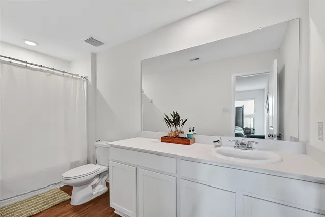 $2,100 | 4206 Barrington Cove Lane, Baytown, TX 77521