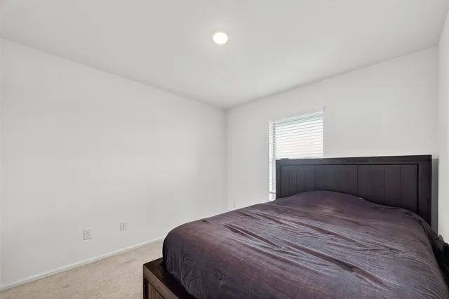 $2,100 | 4206 Barrington Cove Lane, Baytown, TX 77521