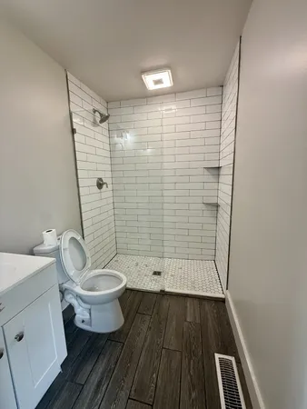 $1,900 | 2107 Woodland Street, Springfield, TN 37172