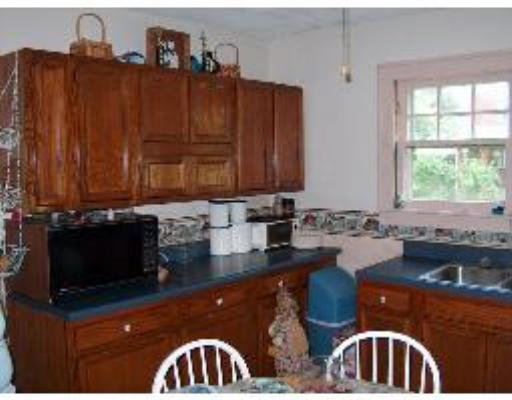 1121 River Road Agawam, MA 01001 - Photo 2 of 5 Gallery Image 2