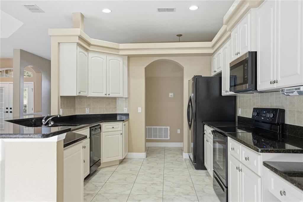 87 Linder Drive Homosassa, FL 34446 - Photo 13 of 51