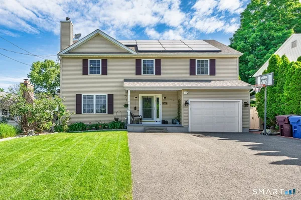 $549,900 | 14 Lincoln Street, Farmington, CT 06085