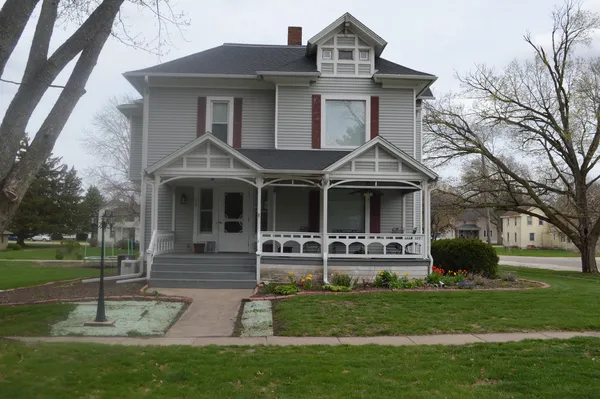 $265,000 | 340 South Main Street, Sheffield, IL 61361