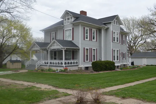 $265,000 | 340 South Main Street, Sheffield, IL 61361