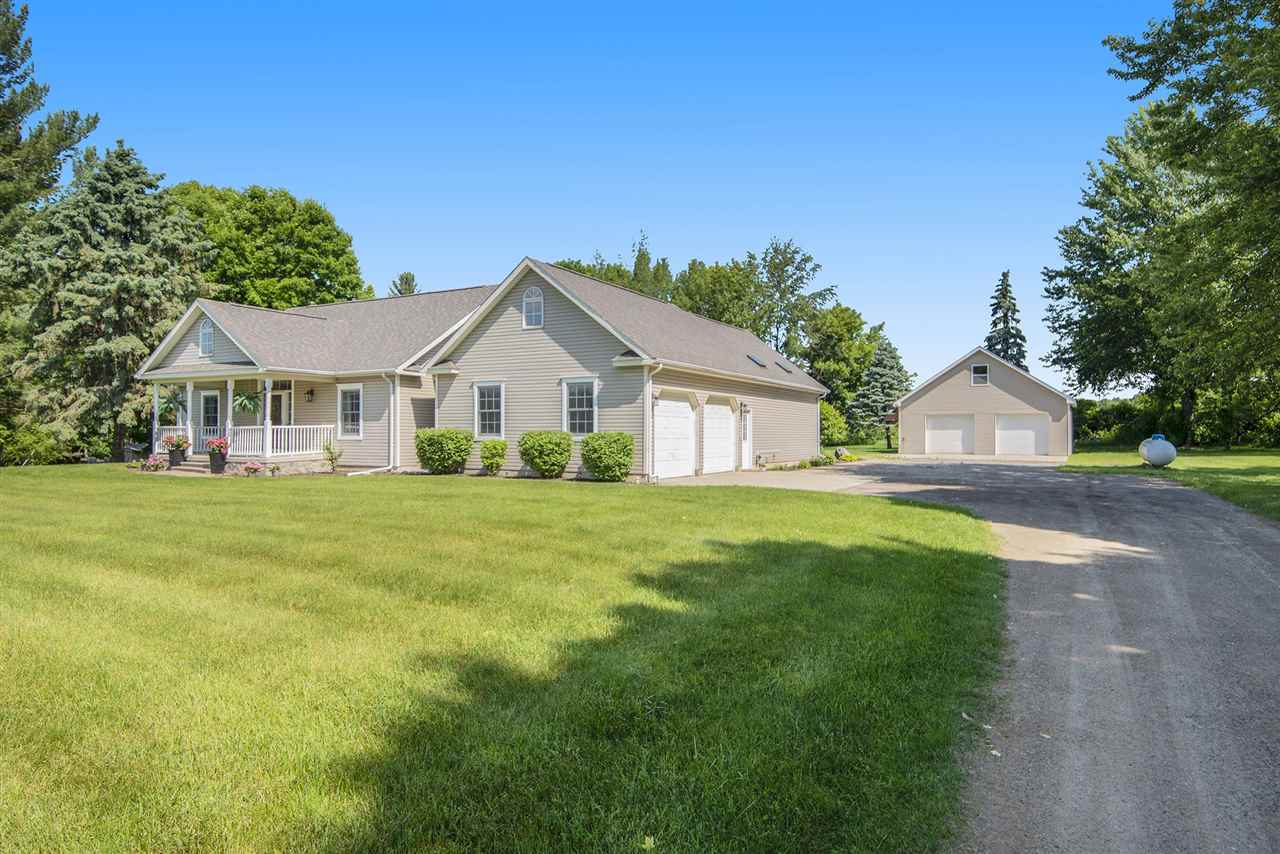 6425 East Dodge Road Mount Morris, MI 48458 - Photo 1 of 27 50078609.JPG