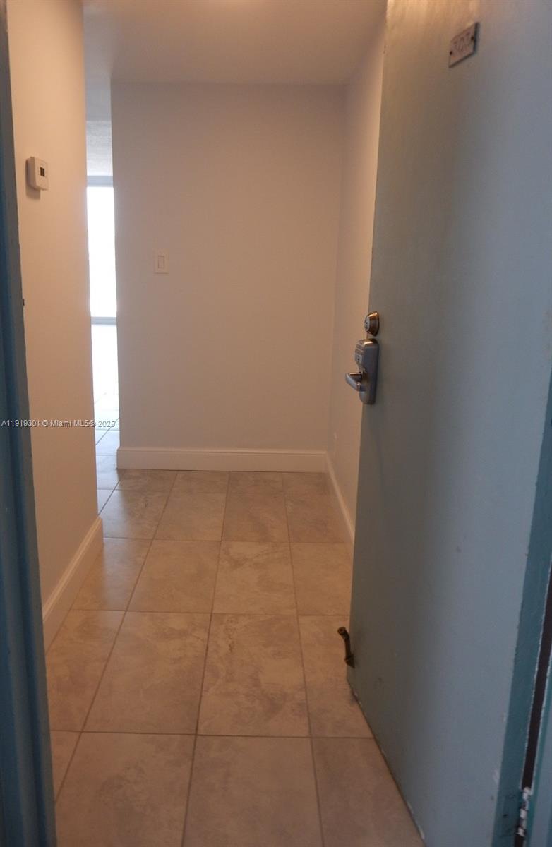 400 North Surf Road, Unit 303 Hollywood, FL 33019 - Photo 13 of 17 a view of bathroom