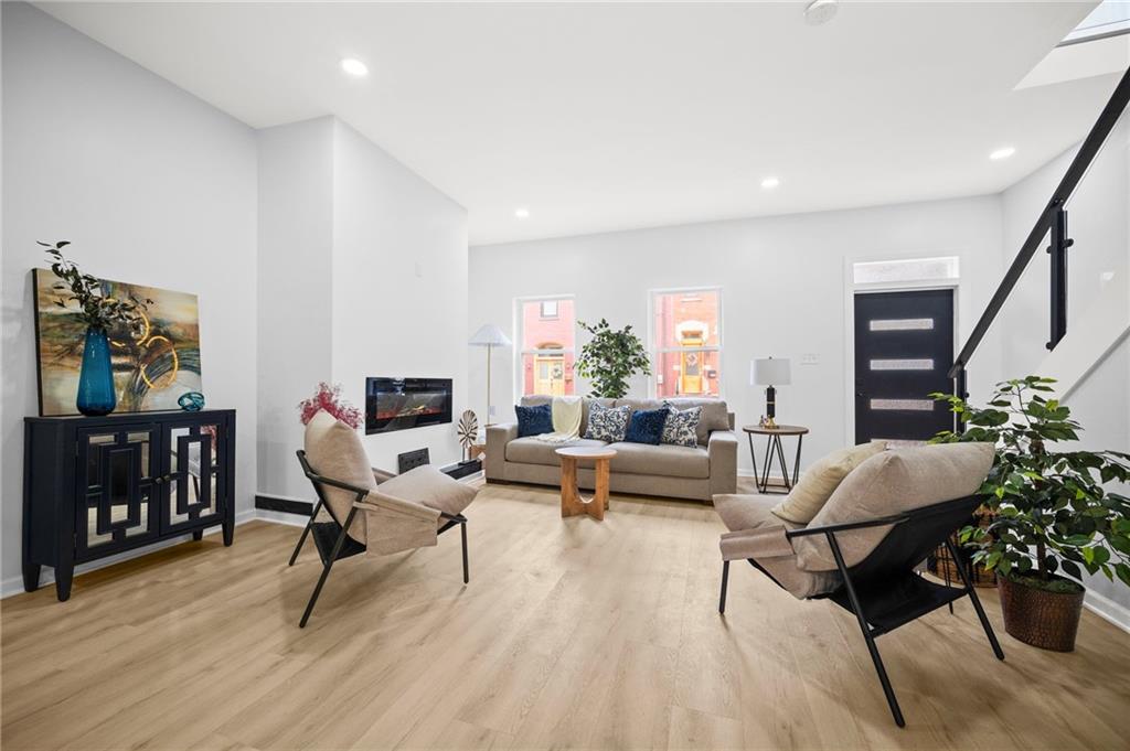 186 44th Street Pittsburgh, PA 15201 - Photo 9 of 50