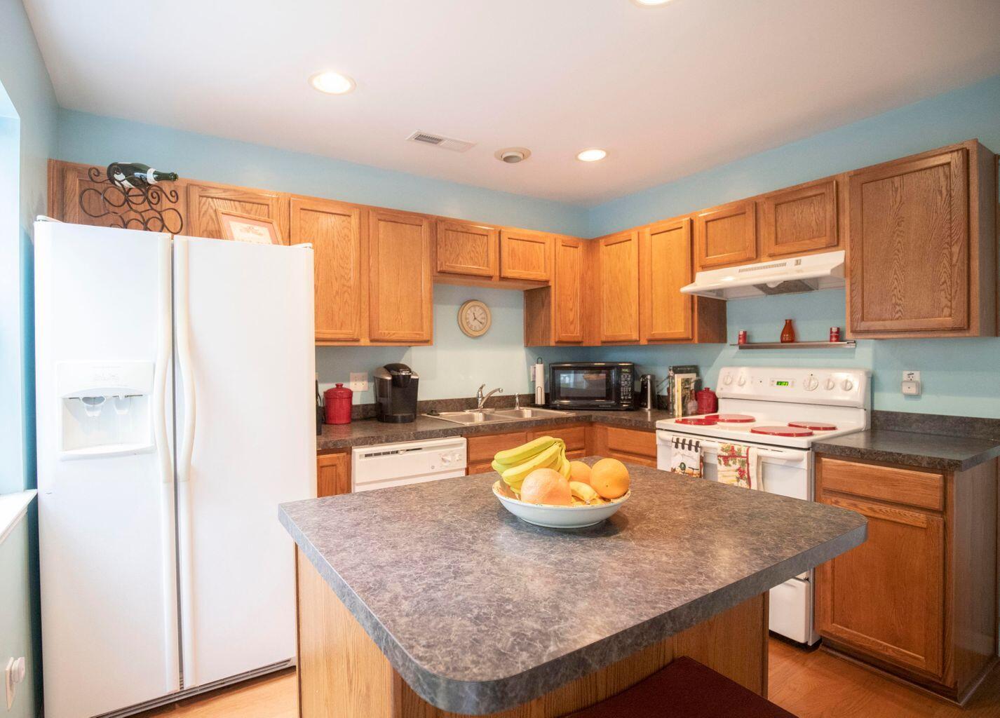 420 Doane Way Wando, SC 29492 - Photo 8 of 16 420 Kitchen