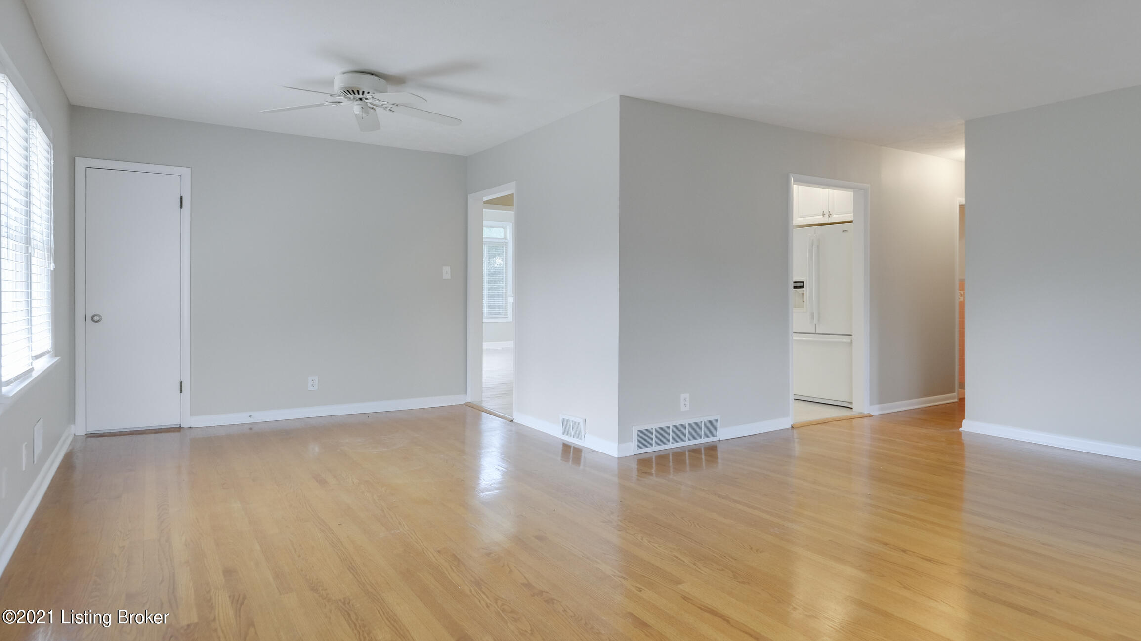 3118 Marlin Road Louisville, KY 40220 - Photo 8 of 36 3118 Marlin Rd-1008