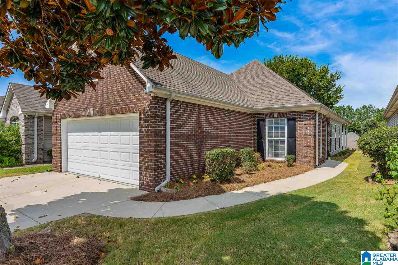 111 Highview Cove Pelham, AL 35124 - Photo 3 of 24