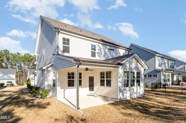 $2,500 | 132 Kensington Dr Spring Lake, Spring Lake, NC 28390