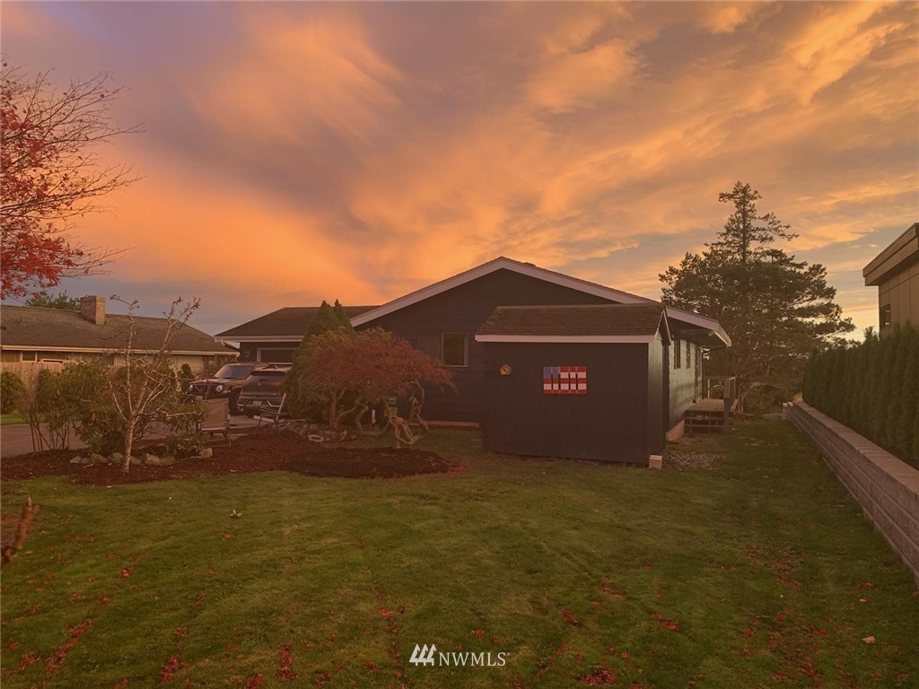 5563 Salish Road Blaine, WA 98230 - Photo 4 of 27 Gallery Image 4