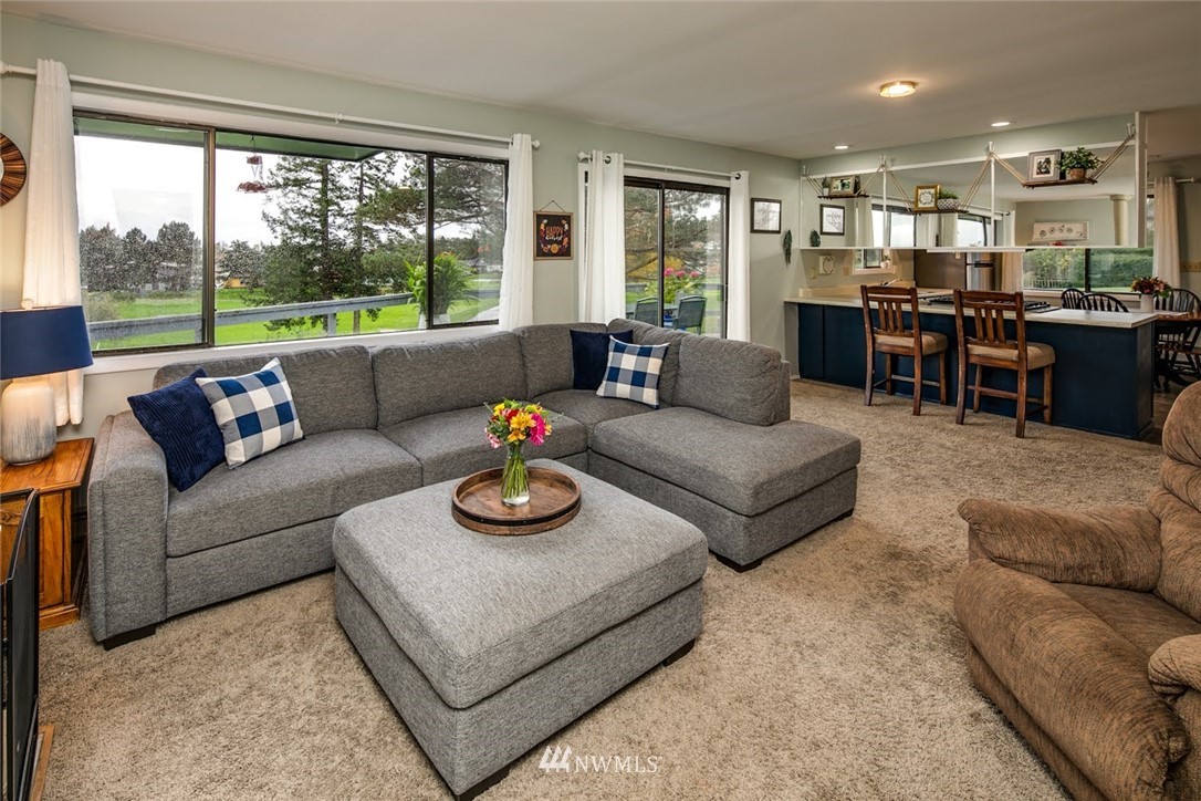 5563 Salish Road Blaine, WA 98230 - Photo 5 of 27 Gallery Image 5