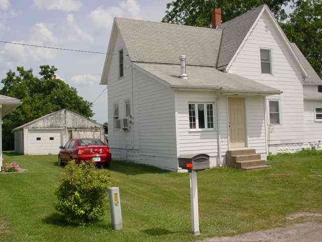 700 5th Street Lowden, IA 52255 - Photo 2 of 8 Gallery Image 2