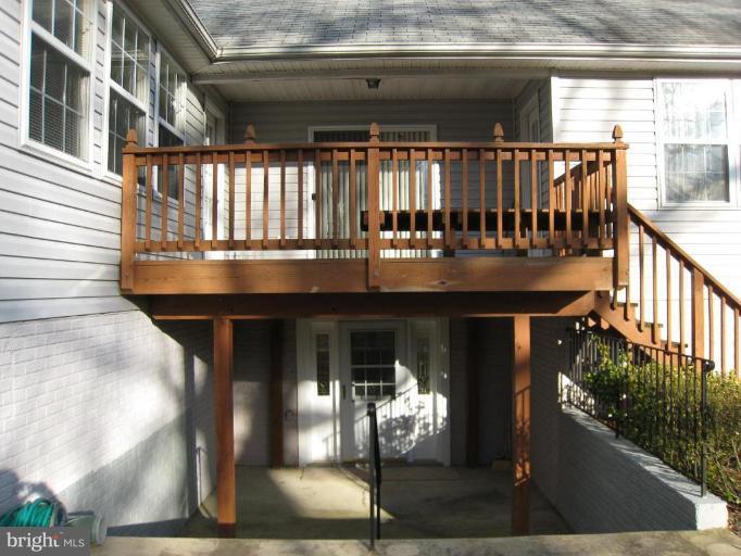 11801 Thrift Road Clinton, MD 20735 - Photo 2 of 30 Deck