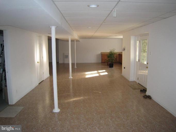 11801 Thrift Road Clinton, MD 20735 - Photo 20 of 30 Finished Lower Level