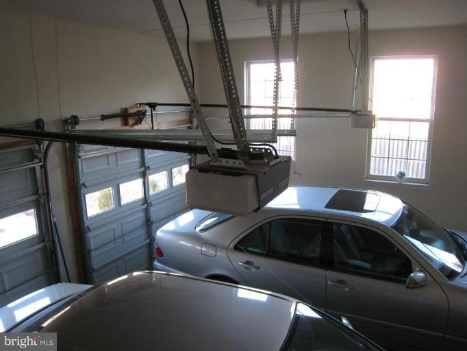 11801 Thrift Road Clinton, MD 20735 - Photo 24 of 30 Garage 1