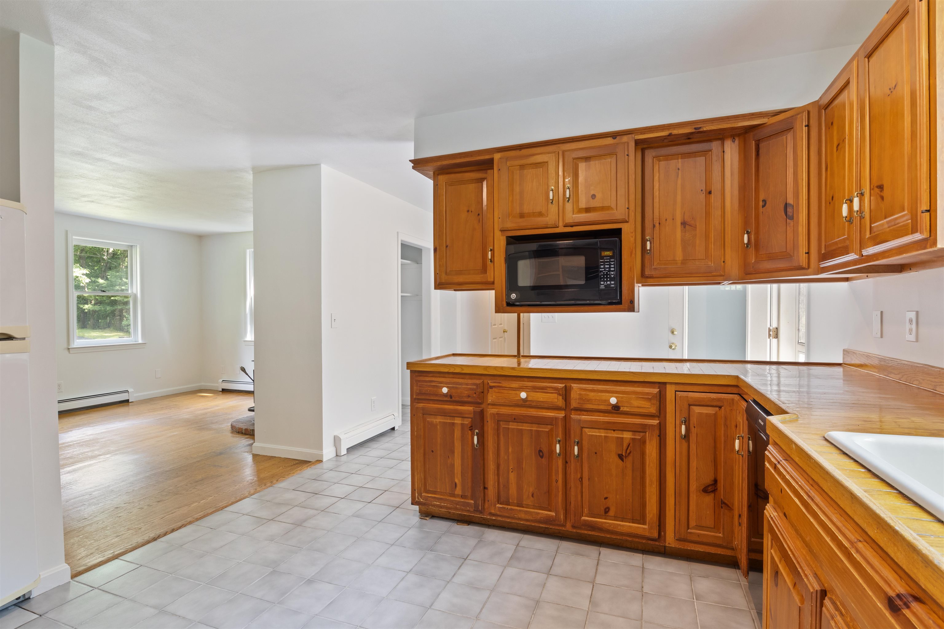 5 Huntington Place Hampton, NH 03842 - Photo 17 of 47