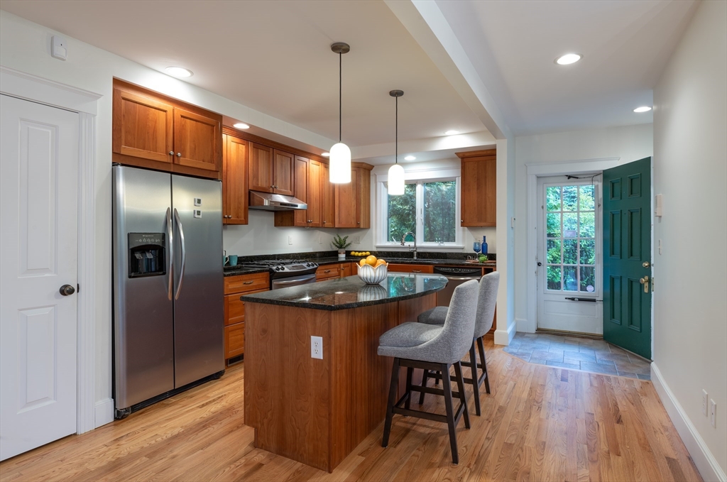 88 Round Hill Road, Unit 4 Northampton, MA 01060 - Photo 13 of 32 Gallery Image 13