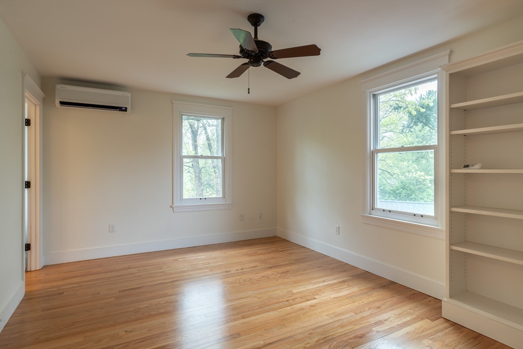 88 Round Hill Road, Unit 4 Northampton, MA 01060 - Photo 23 of 32 Gallery Image 23