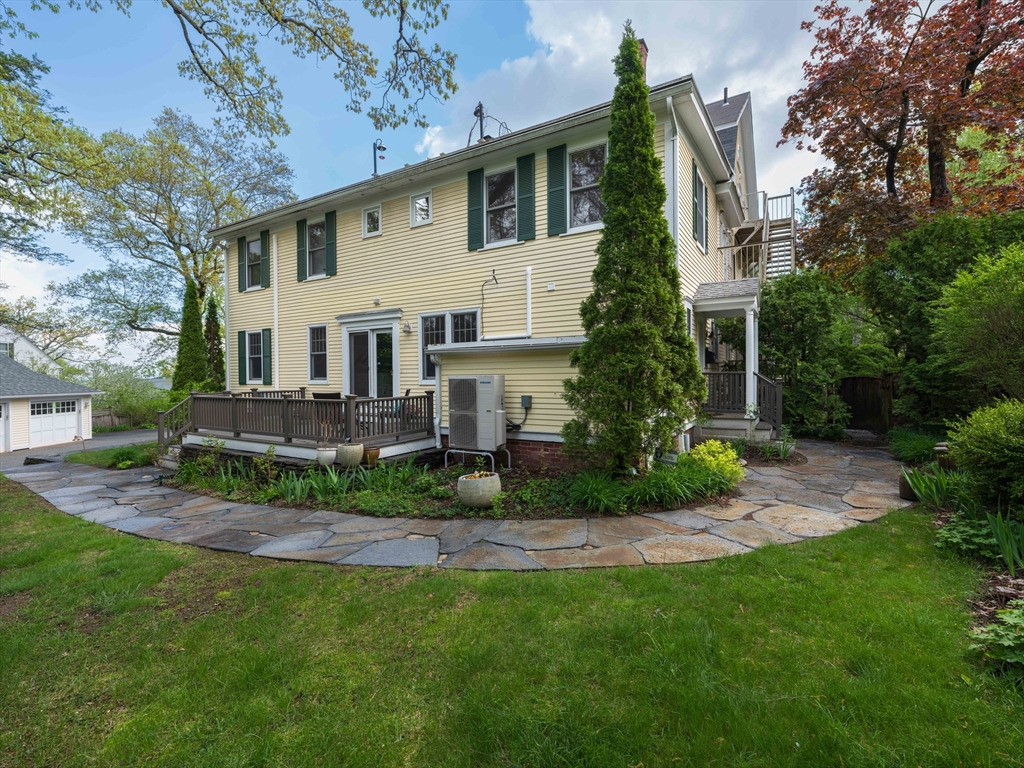 88 Round Hill Road, Unit 4 Northampton, MA 01060 - Photo 5 of 32 Gallery Image 5