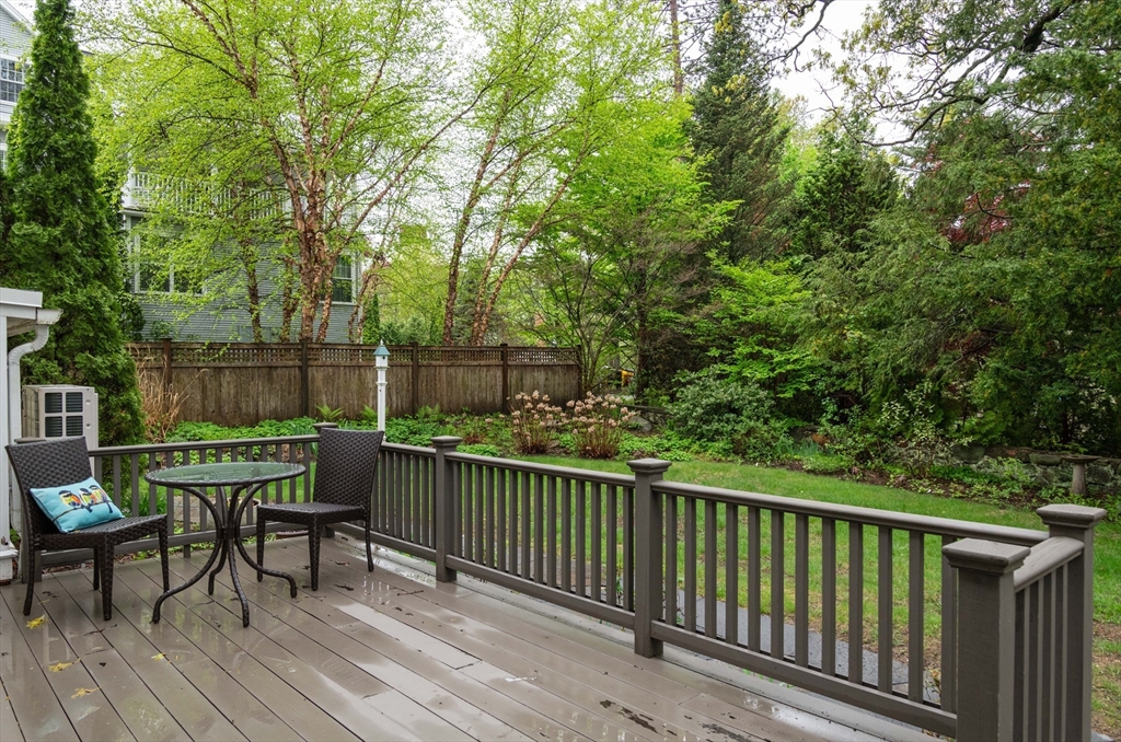 88 Round Hill Road, Unit 4 Northampton, MA 01060 - Photo 6 of 32 Gallery Image 6