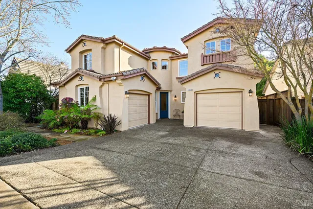$1,040,000 | 1348 Birdie Drive, Windsor, CA 95492