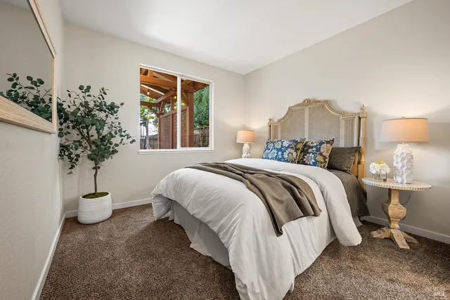 $1,040,000 | 1348 Birdie Drive, Windsor, CA 95492