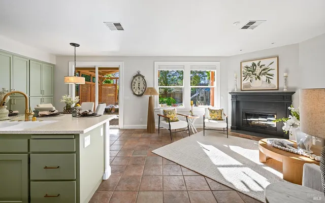 $1,040,000 | 1348 Birdie Drive, Windsor, CA 95492