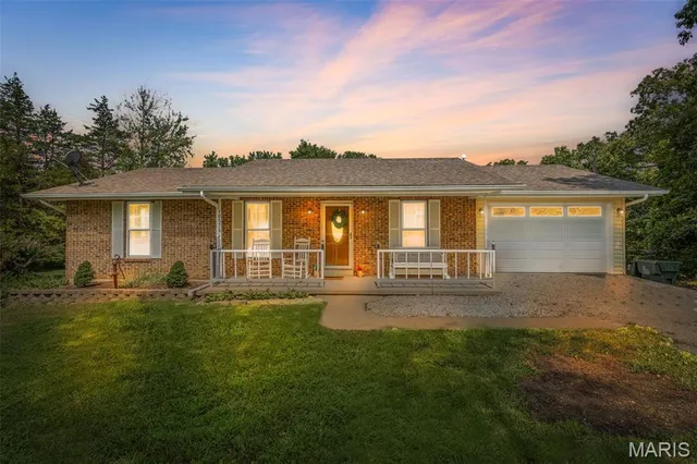 $330,000 | 10576 Union Drive, Ste. Genevieve, MO 63670