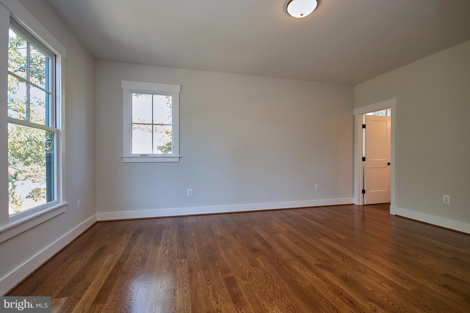 3313 John Marshall Drive Arlington, VA 22207 - Photo 19 of 30 Secondary Bedroom (1) - Upper Level