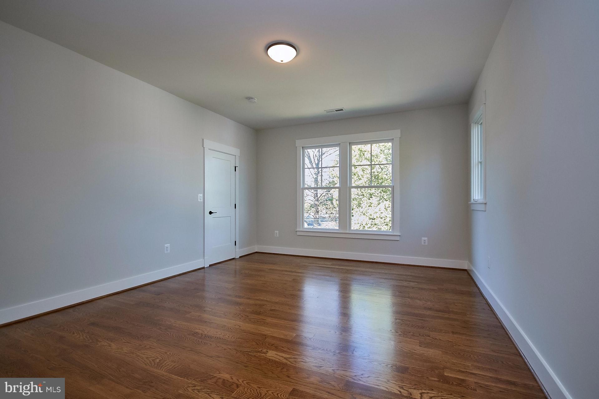 3313 John Marshall Drive Arlington, VA 22207 - Photo 20 of 30 Secondary Bedroom (2) - Upper Level