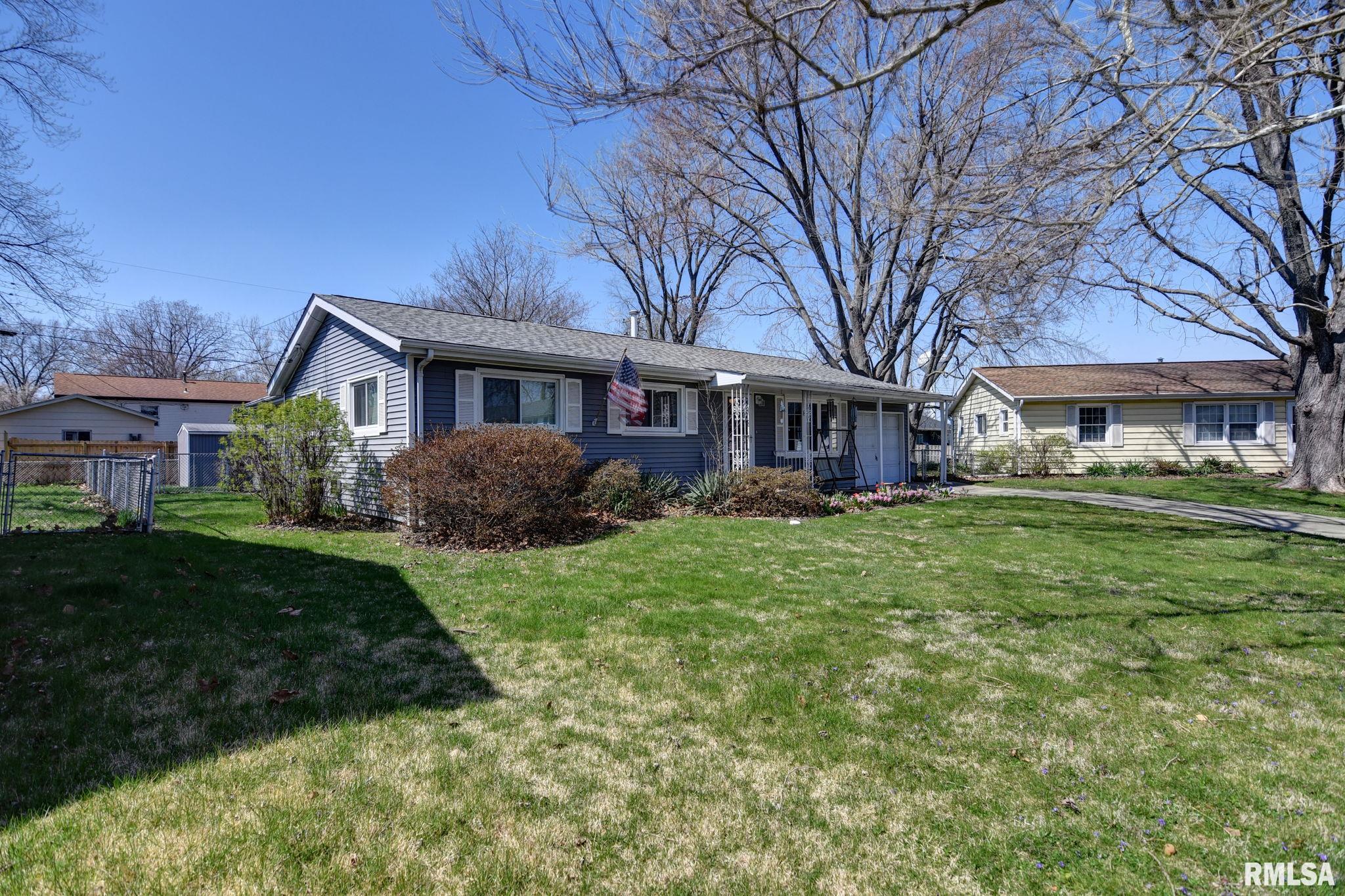 409 Pleasant Lane Rochester, IL 62563 - Photo 2 of 34