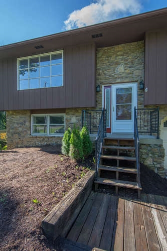 1408 South Smith Road Bloomington, IN 47401 - Photo 2 of 27