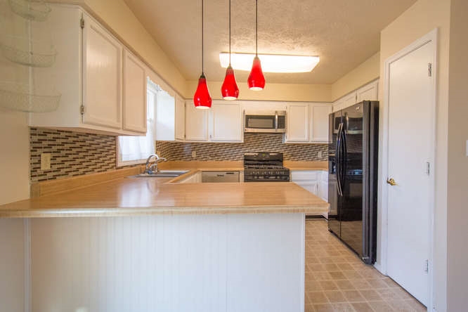 1408 South Smith Road Bloomington, IN 47401 - Photo 8 of 27