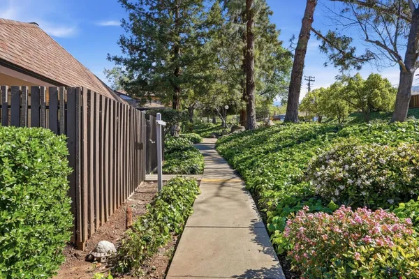 $399,888 | 5442 Roundtree Court, Unit A, Concord, CA 94521