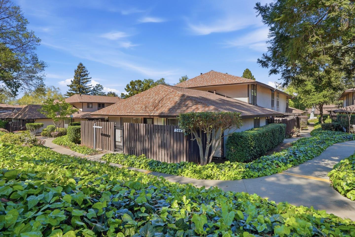 5442 Roundtree Court, Unit A Concord, CA 94521 - Photo 3 of 23