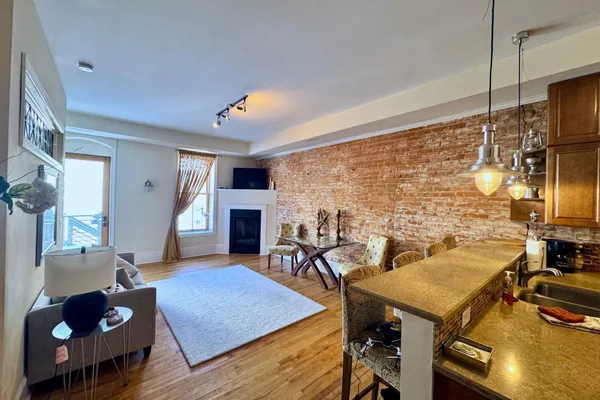 $201,500 | 212 Main Street West, Unit 2, Wabasha, MN 55981